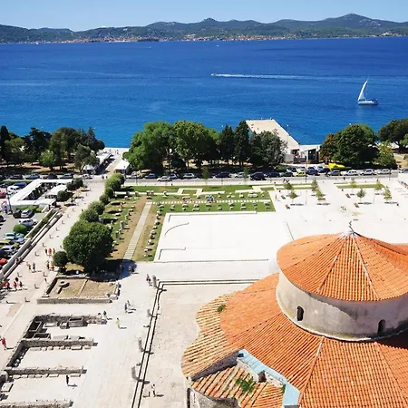 - 6 Zadar